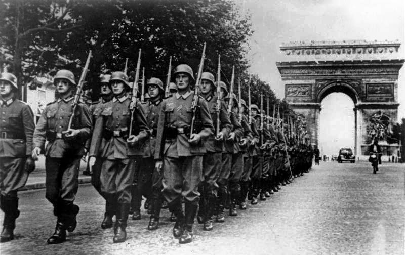 Bundesarchiv bild 146 1994 036 09a paris parade auf der champs elysee